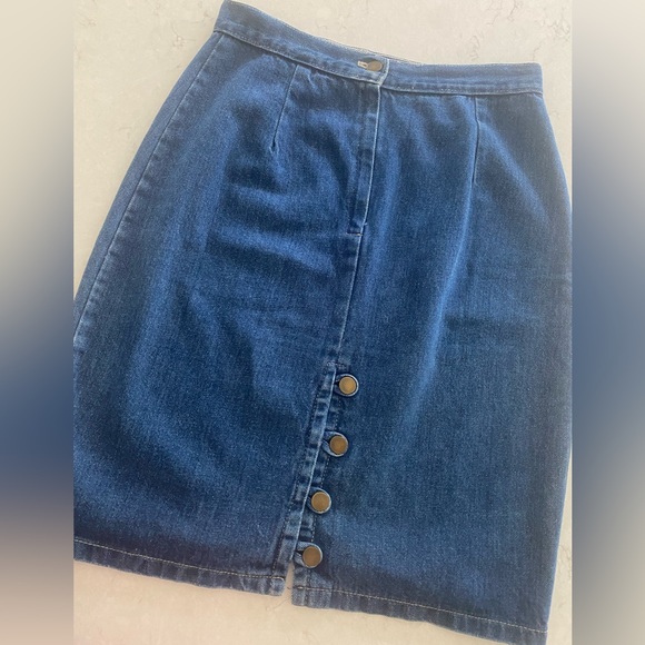 Vintage Denim Skirt - Picture 3 of 4